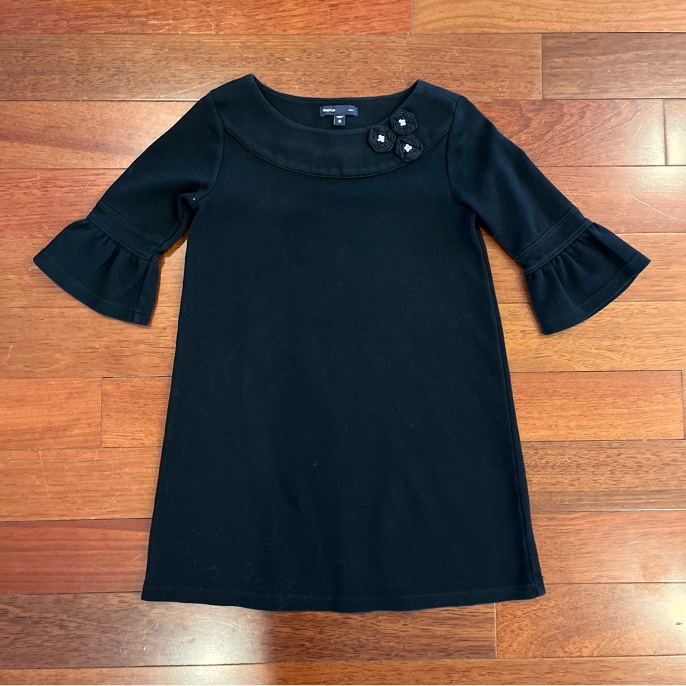 FALL SALE!! Gap Kids Black Boat Neck w/Flowers on Collar. Size: M (8).